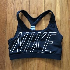 Nike sports bra bundle